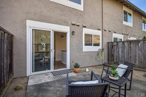 2033 Hawthorne Terrace Novato CA 94945