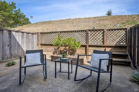 2033 Hawthorne Terrace Novato CA 94945