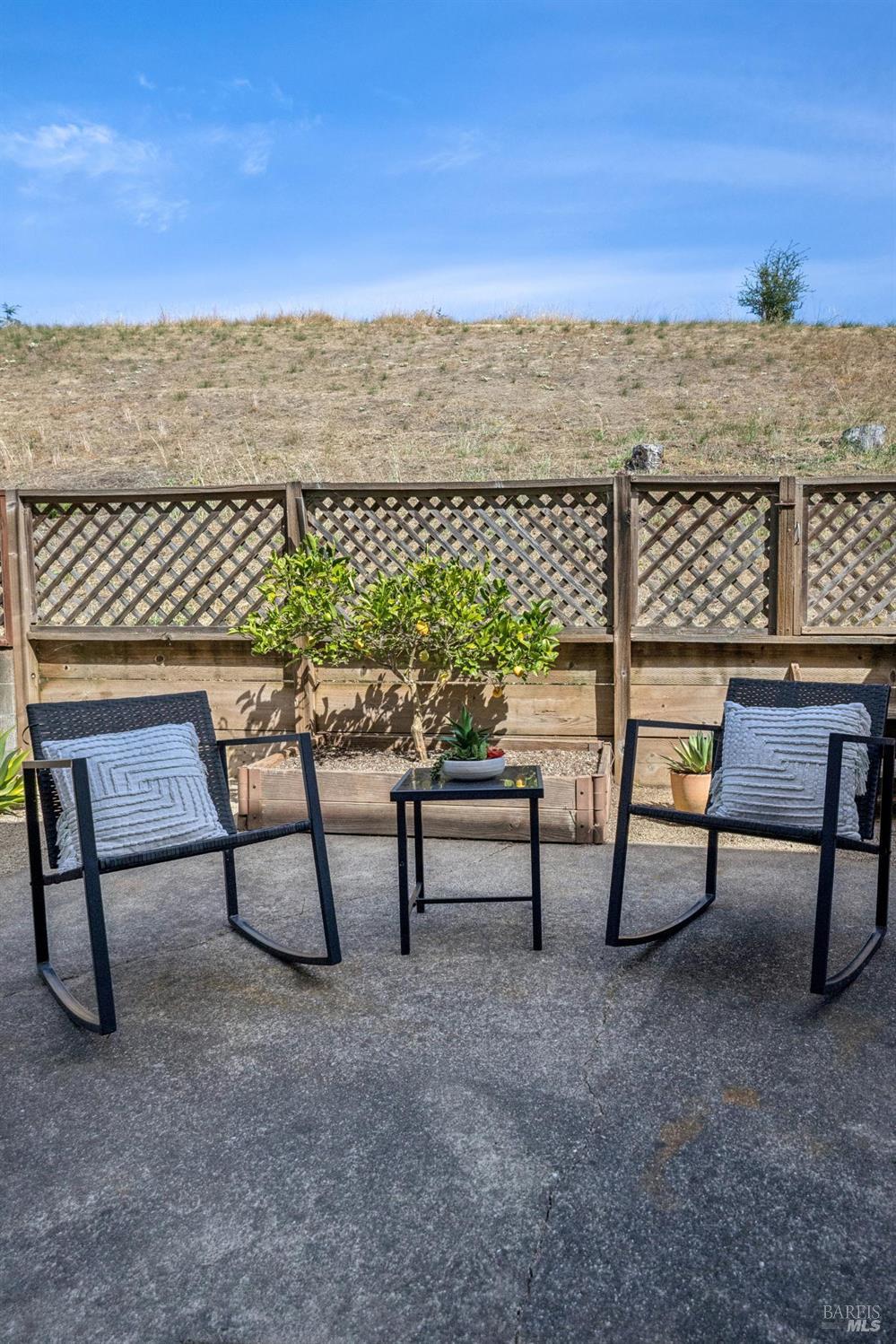 2033 Hawthorne Terrace Novato CA 94945