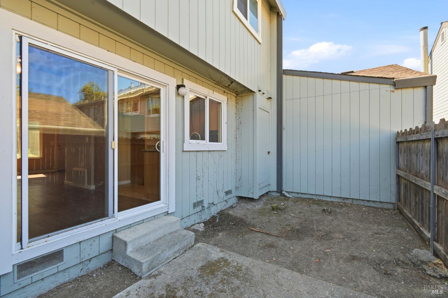 377 Wall Place Santa Rosa CA 95401