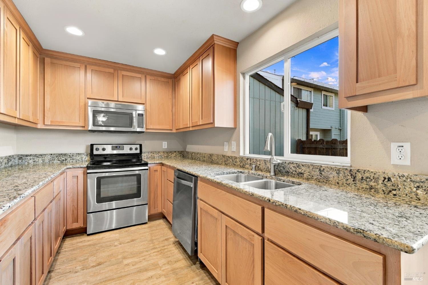 377 Wall Place Santa Rosa CA 95401