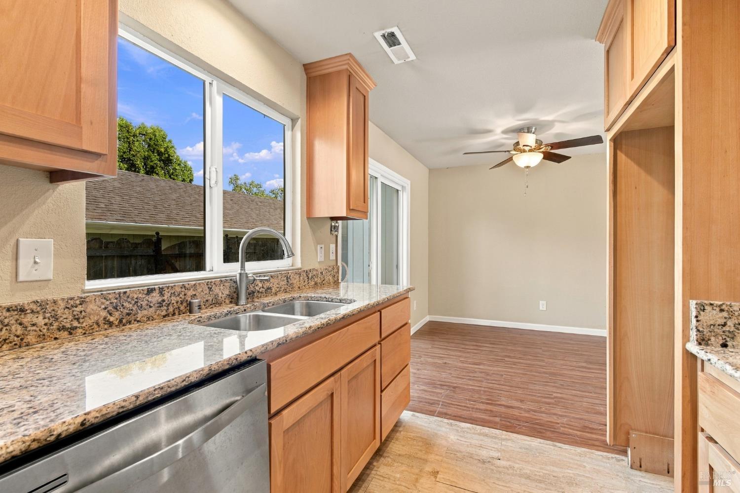 377 Wall Place Santa Rosa CA 95401