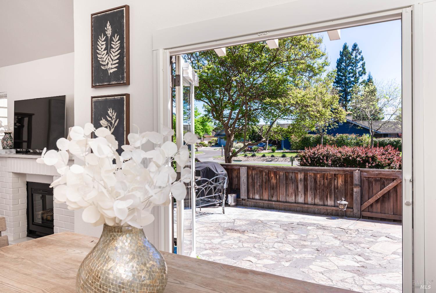 1913 Hopper Way Yountville CA 94599