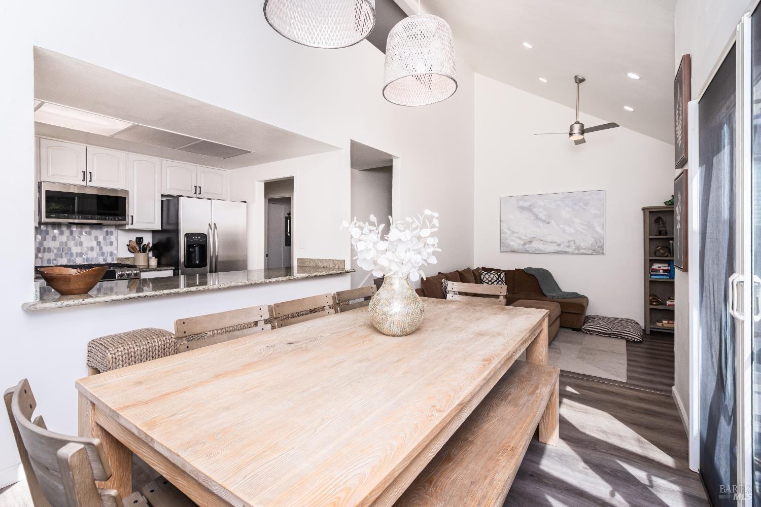 1913 Hopper Way Yountville CA 94599