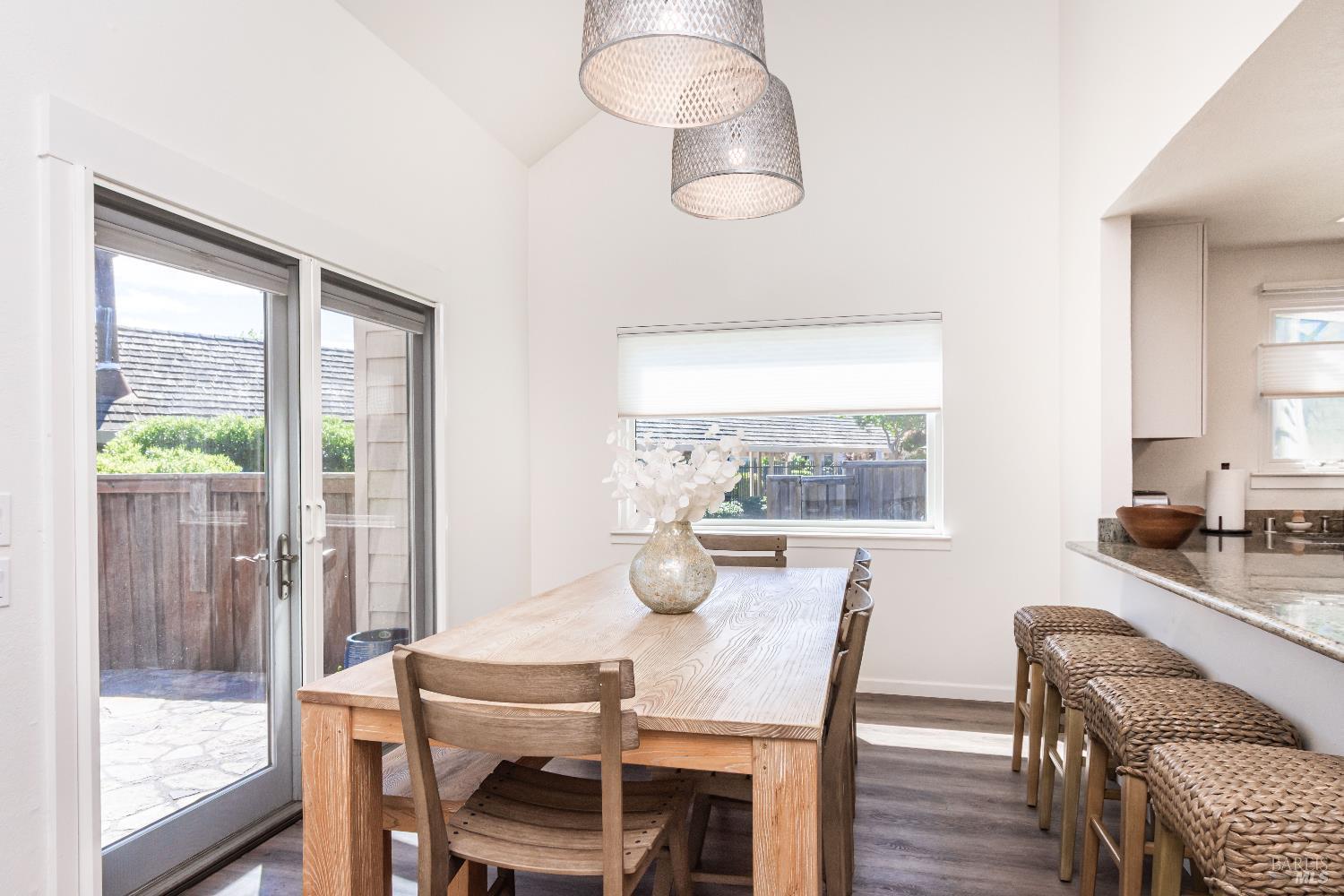 1913 Hopper Way Yountville CA 94599
