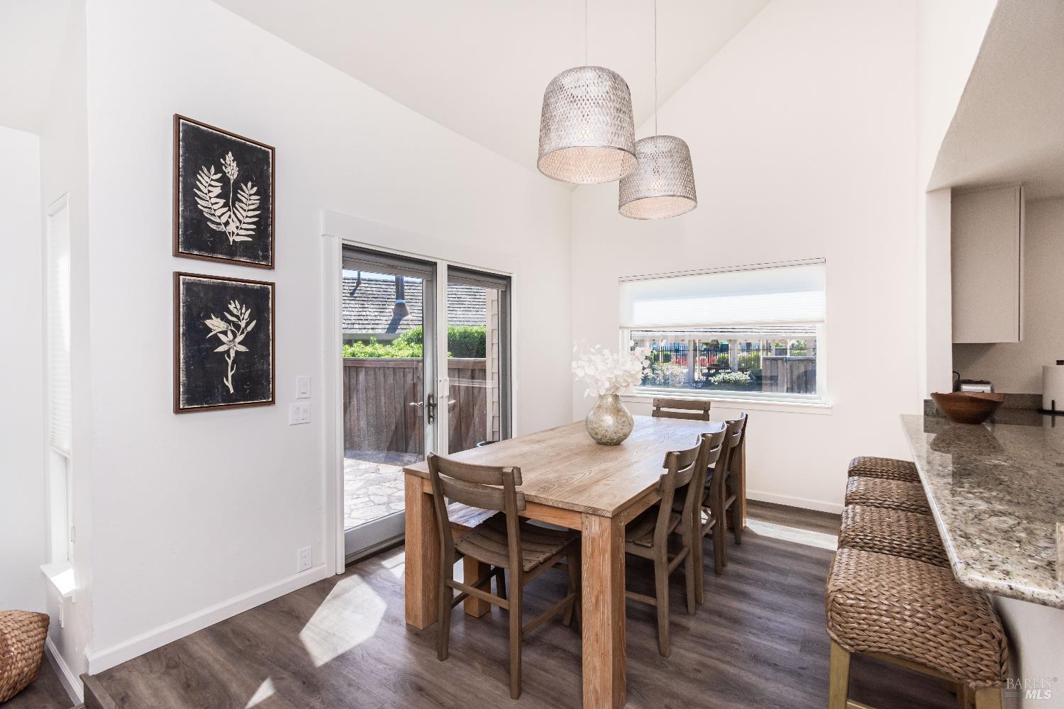 1913 Hopper Way Yountville CA 94599