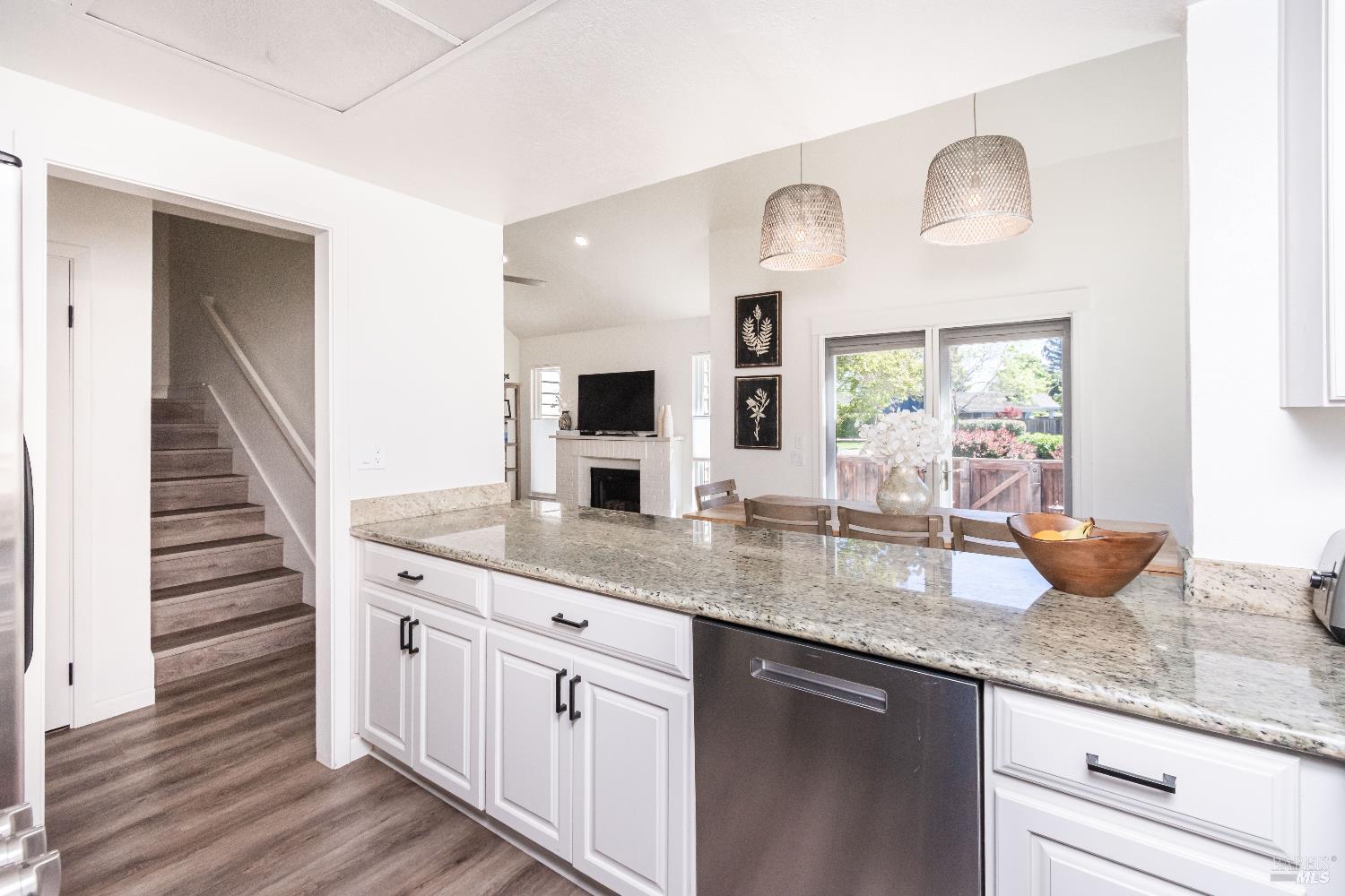 1913 Hopper Way Yountville CA 94599