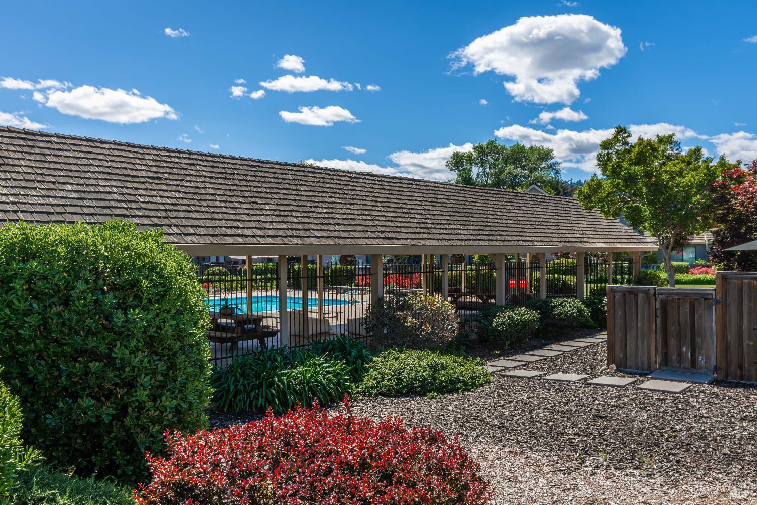 1913 Hopper Way Yountville CA 94599