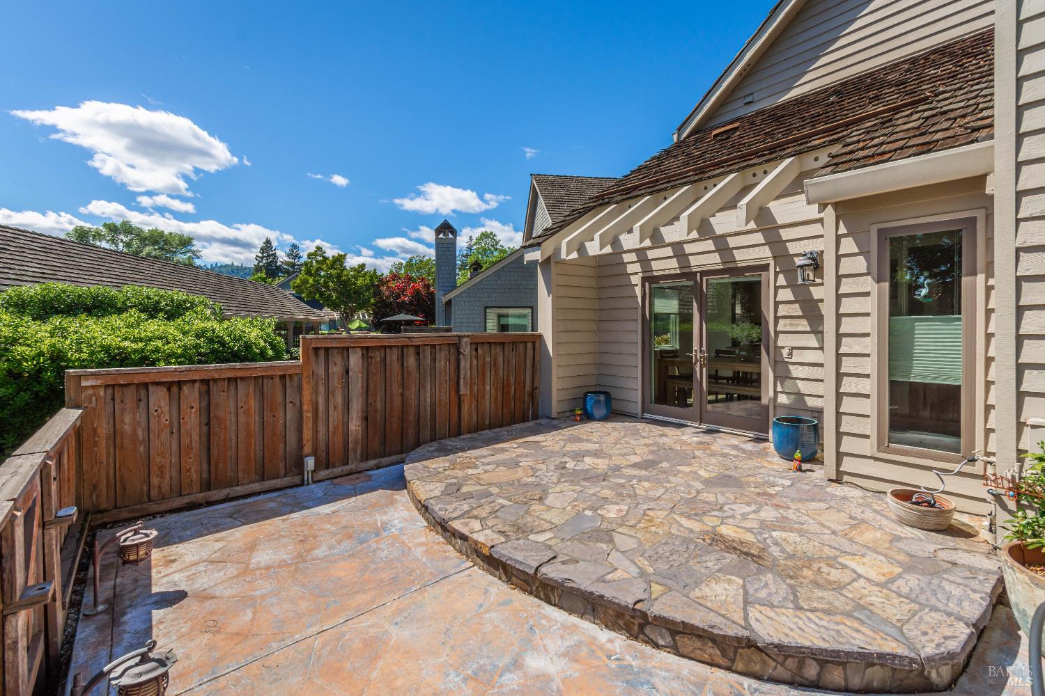 1913 Hopper Way Yountville CA 94599