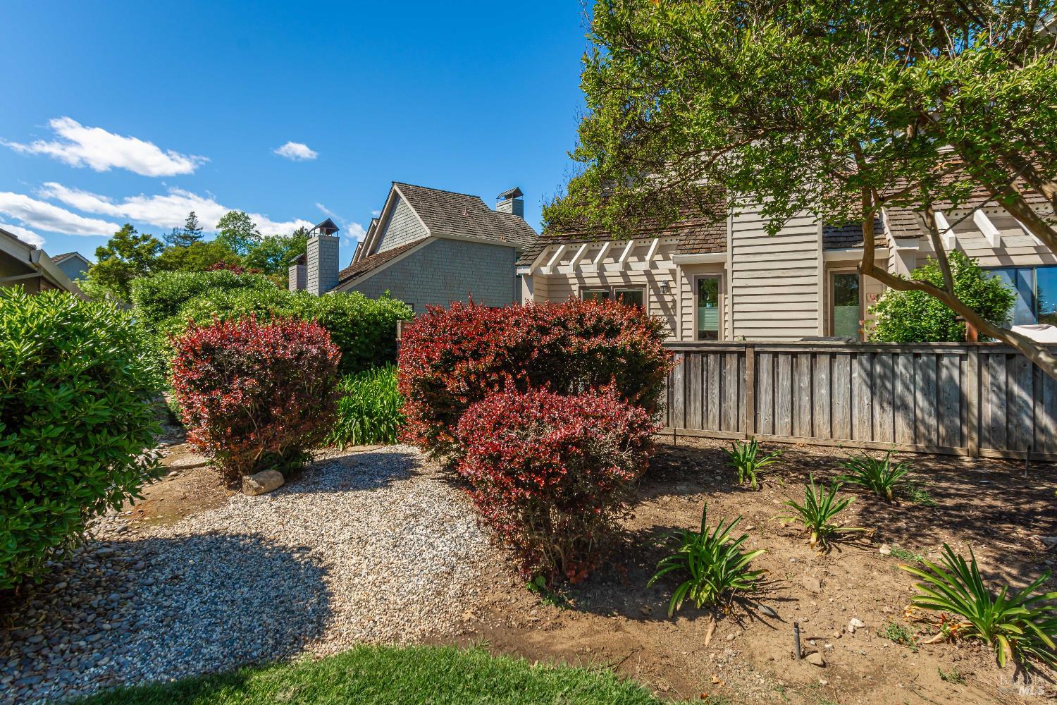 1913 Hopper Way Yountville CA 94599