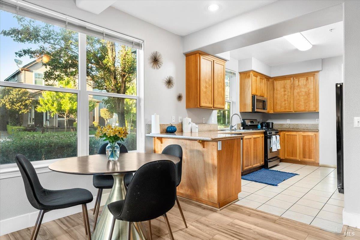 950 Campoy Street Santa Rosa CA 95407