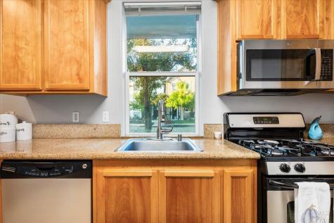 950 Campoy Street Santa Rosa CA 95407