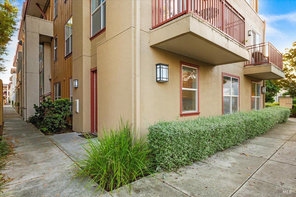 950 Campoy Street Santa Rosa CA 95407