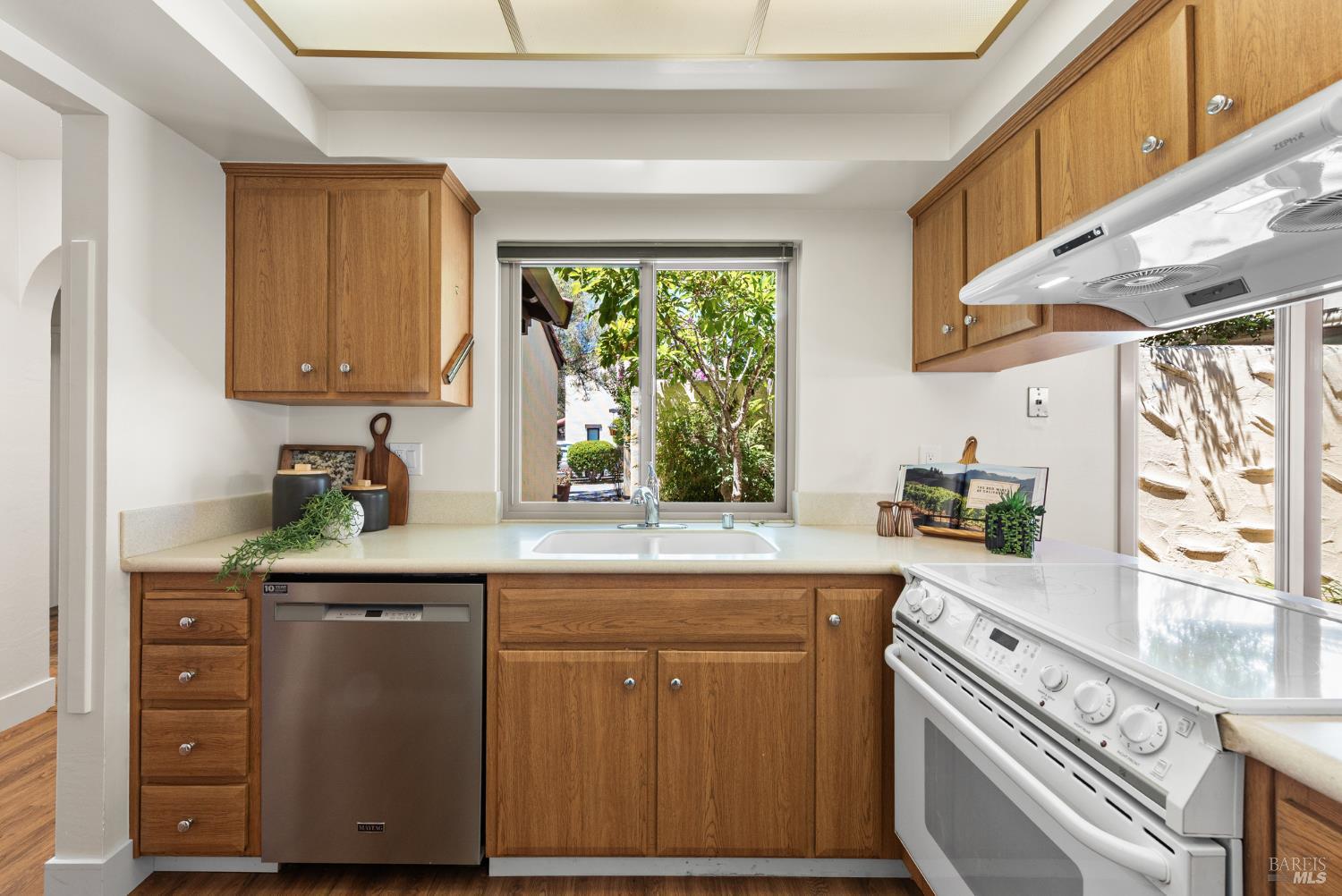 806 Shady Oak Drive Santa Rosa CA 95404
