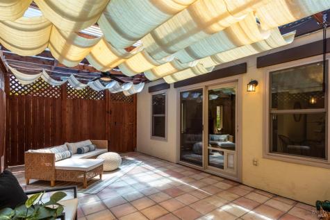 806 Shady Oak Drive Santa Rosa CA 95404