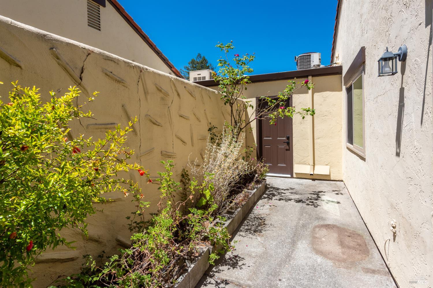 806 Shady Oak Drive Santa Rosa CA 95404