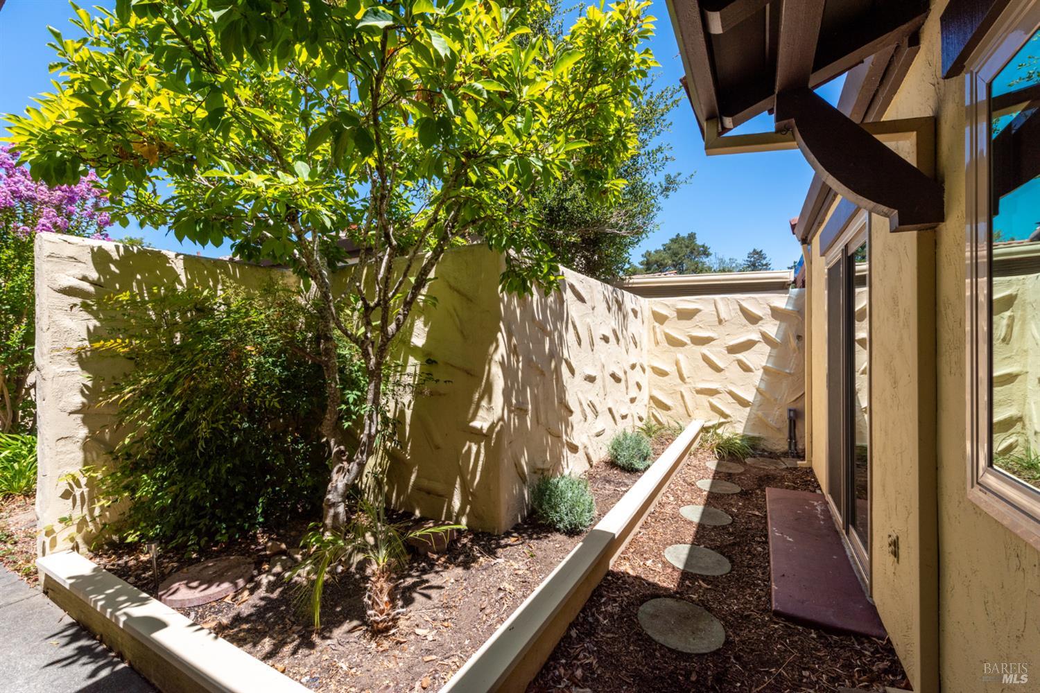 806 Shady Oak Drive Santa Rosa CA 95404