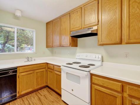 213 Elbridge Avenue Cloverdale CA 95425