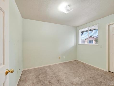 213 Elbridge Avenue Cloverdale CA 95425