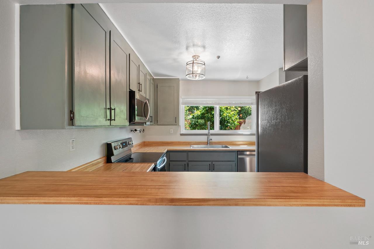 8016 Sunflower Drive Cotati CA 94931