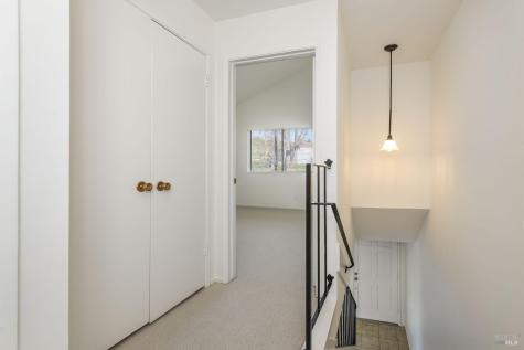 19 Manchester Court Novato CA 94947