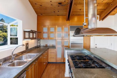 198 Cazneau Avenue Sausalito CA 94965