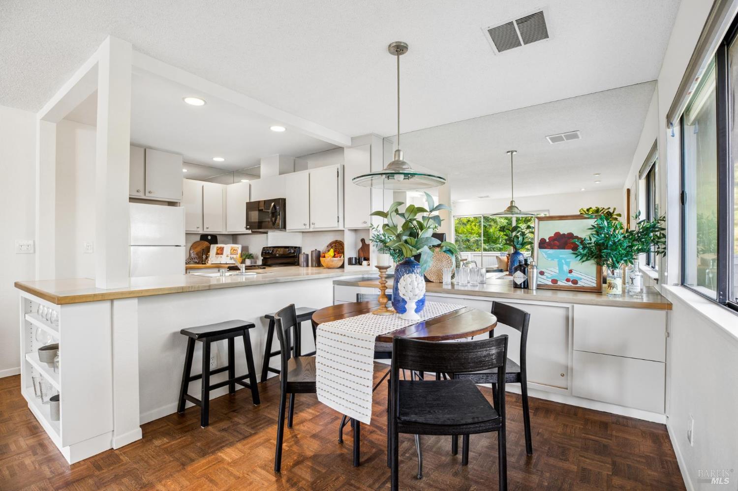 781 W Spain Street Sonoma CA 95476
