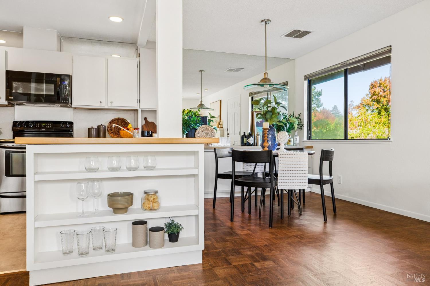 781 W Spain Street Sonoma CA 95476