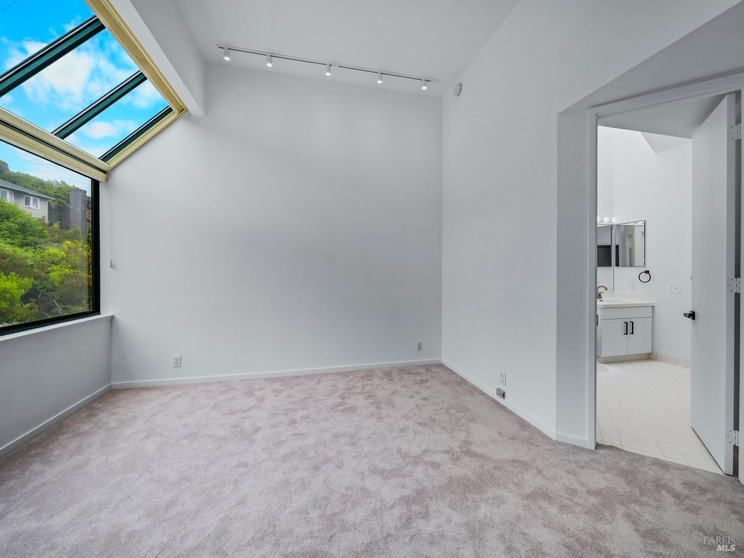 34 Lagoon Vista Tiburon CA 94920
