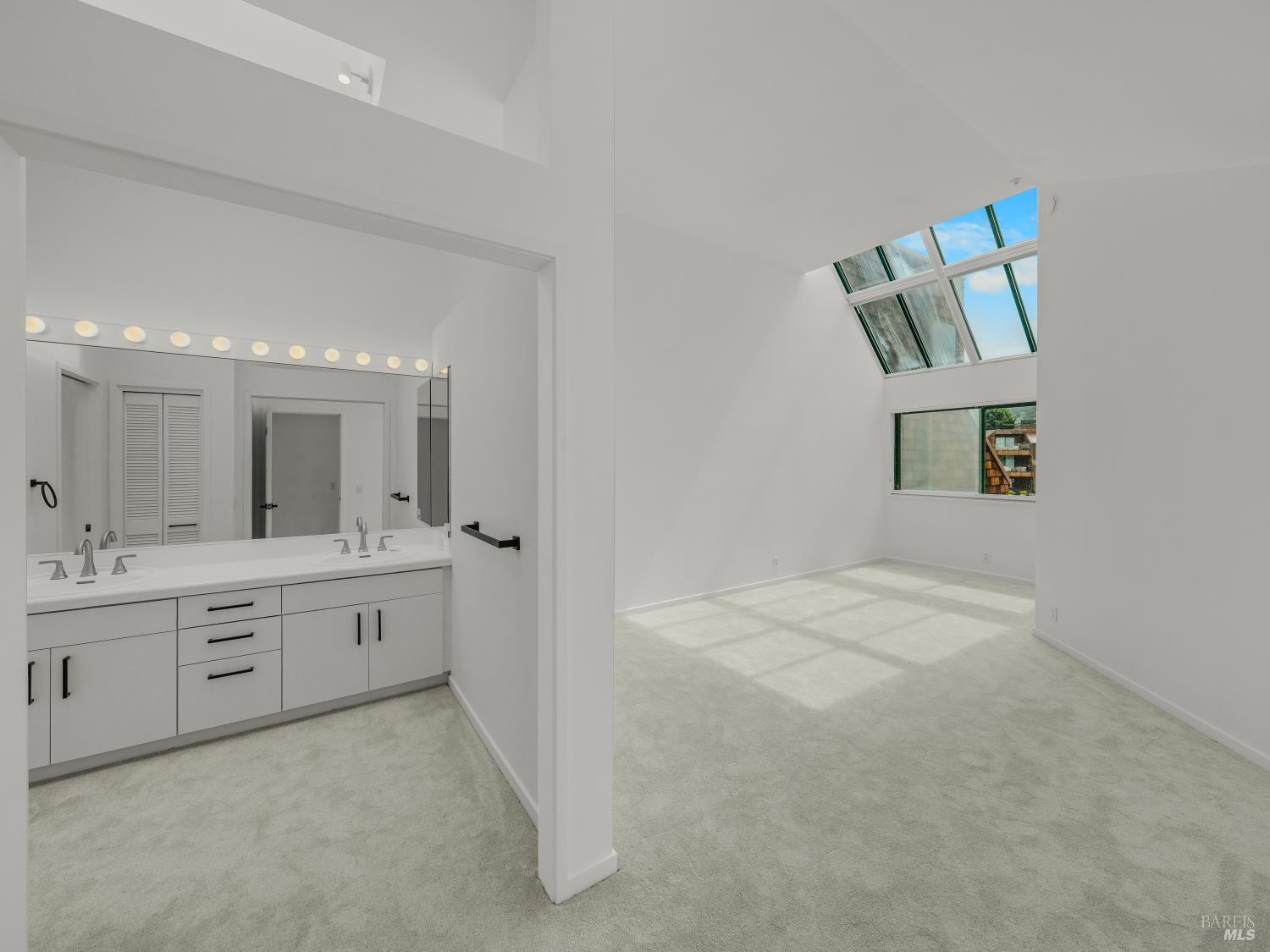 34 Lagoon Vista Tiburon CA 94920