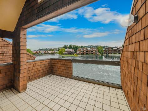 34 Lagoon Vista Tiburon CA 94920
