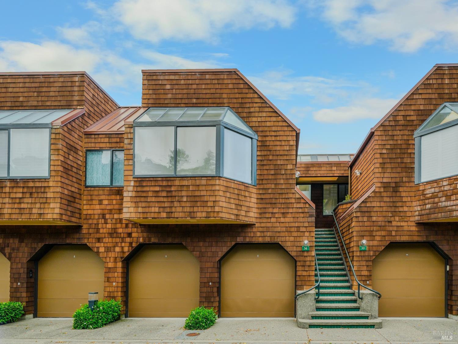34 Lagoon Vista Tiburon CA 94920