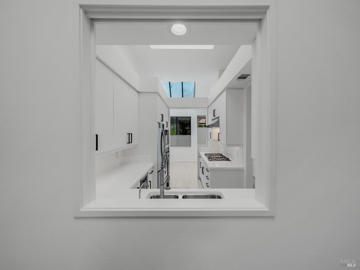 34 Lagoon Vista Tiburon CA 94920