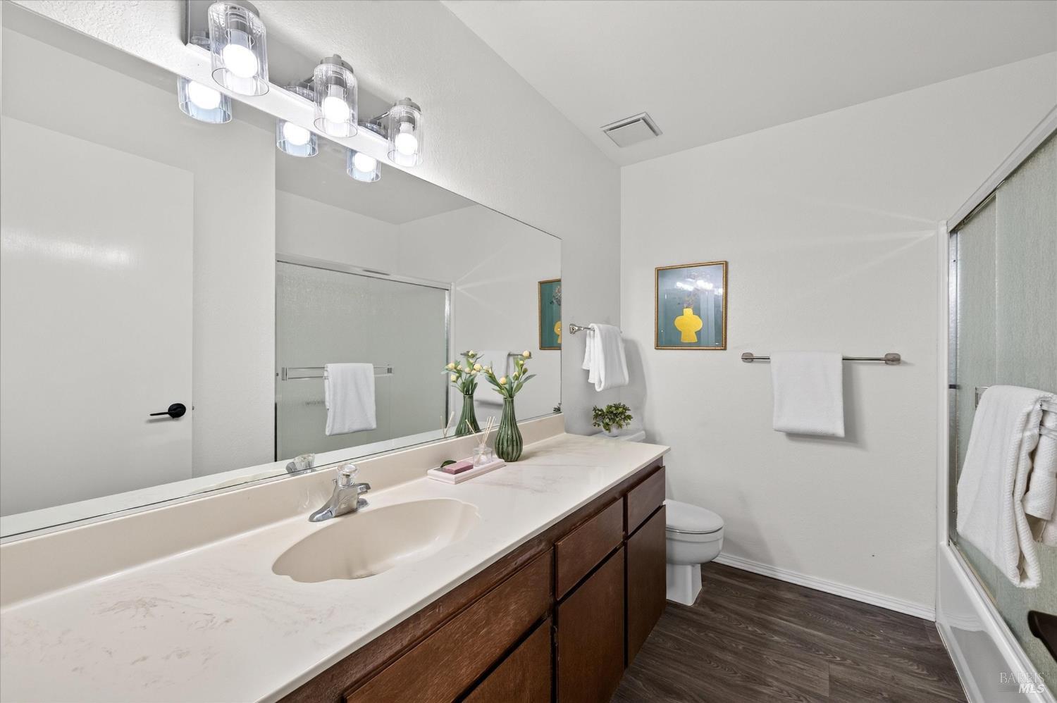1528 London Circle Benicia CA 94510