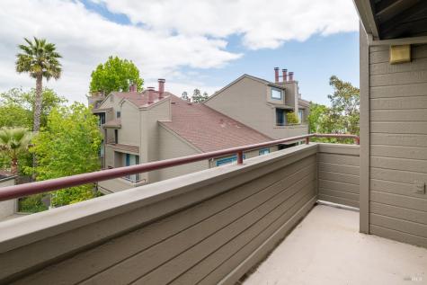 312 Seagull Row Novato CA 94945