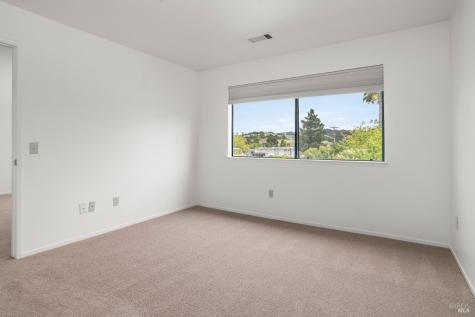 312 Seagull Row Novato CA 94945