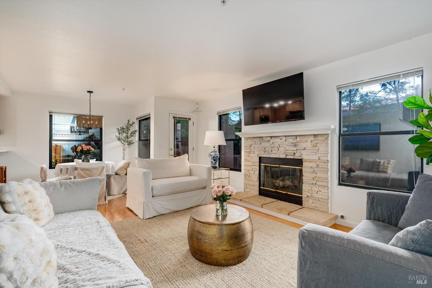 3204 Villa Lane Napa CA 94558