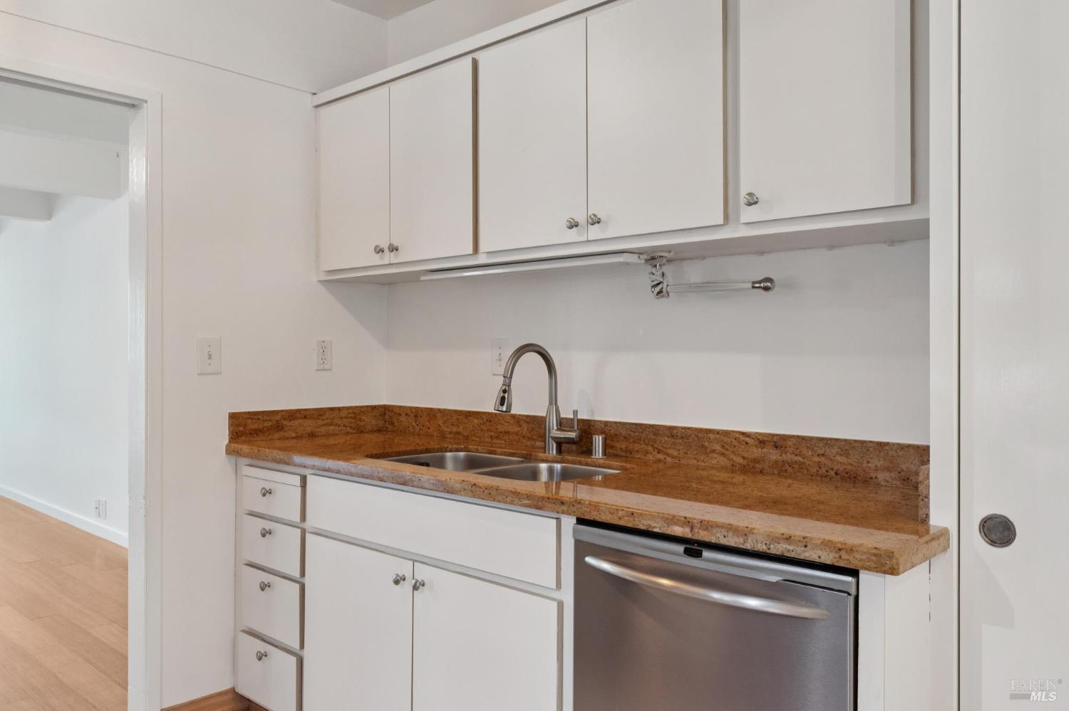 320 Via Casitas Greenbrae CA 94904