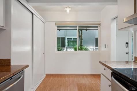 320 Via Casitas Greenbrae CA 94904
