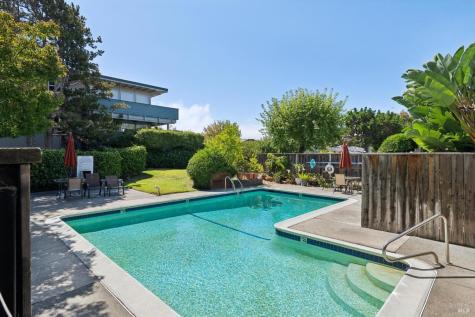 320 Via Casitas Greenbrae CA 94904