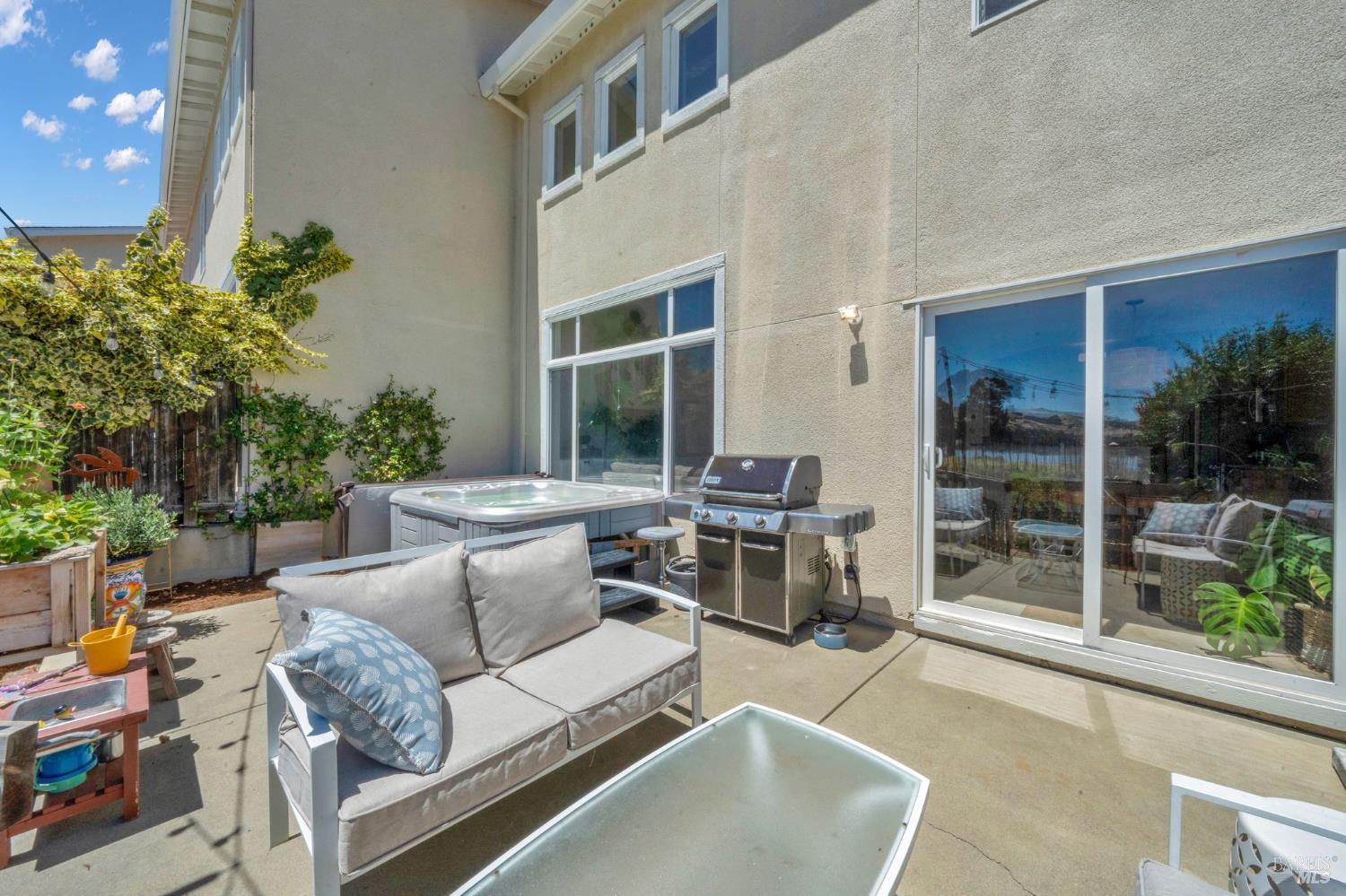 105 Shoal Drive W Vallejo CA 94591