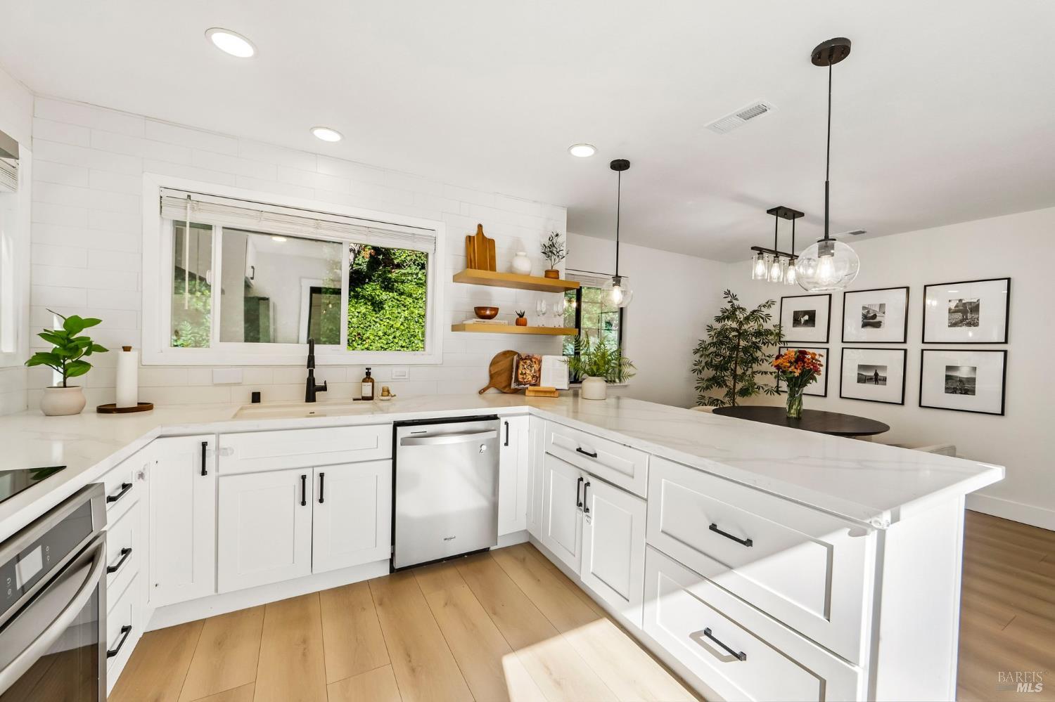 2101 Henry Avenue Pinole CA 94564
