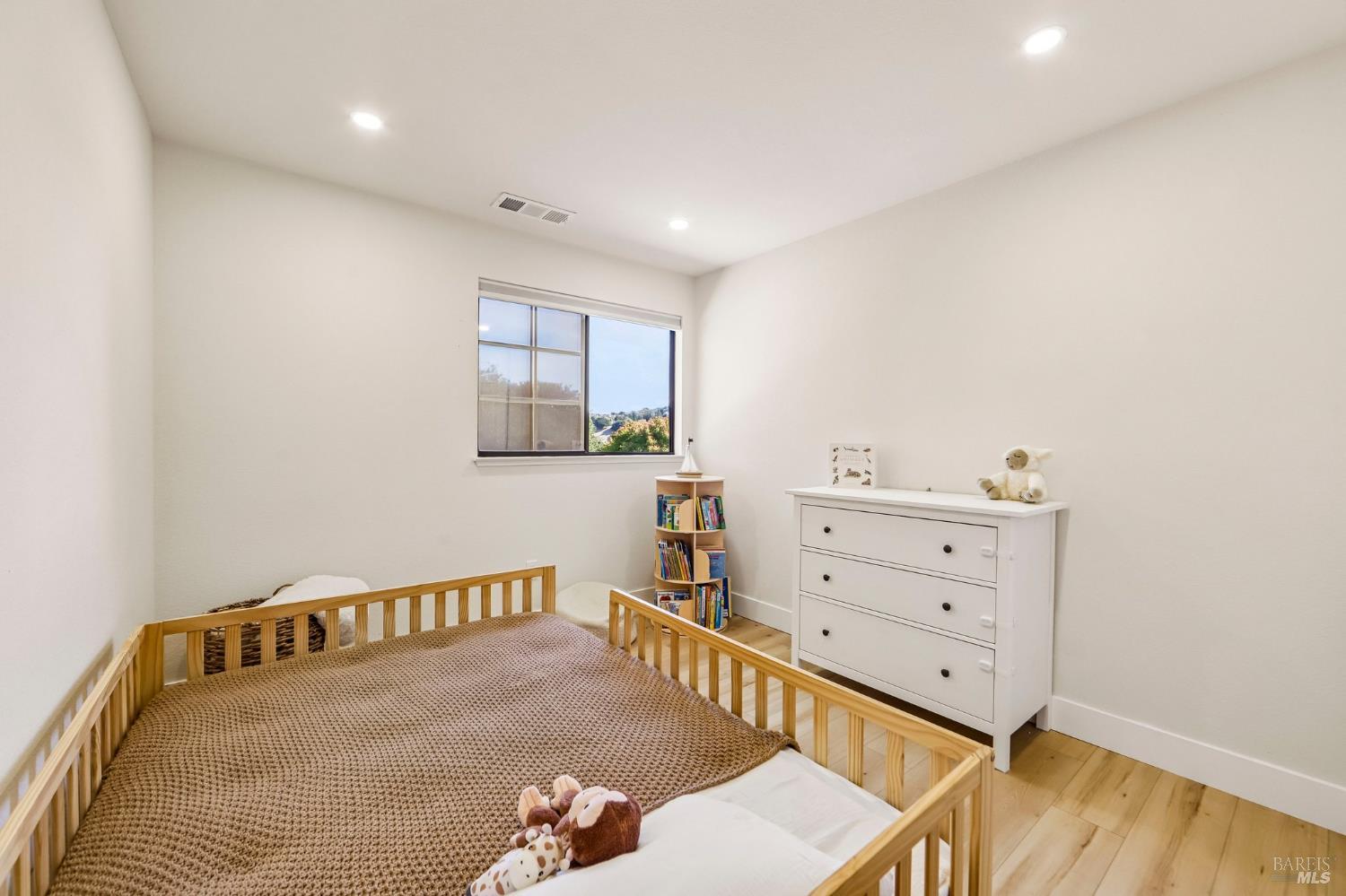 2101 Henry Avenue Pinole CA 94564