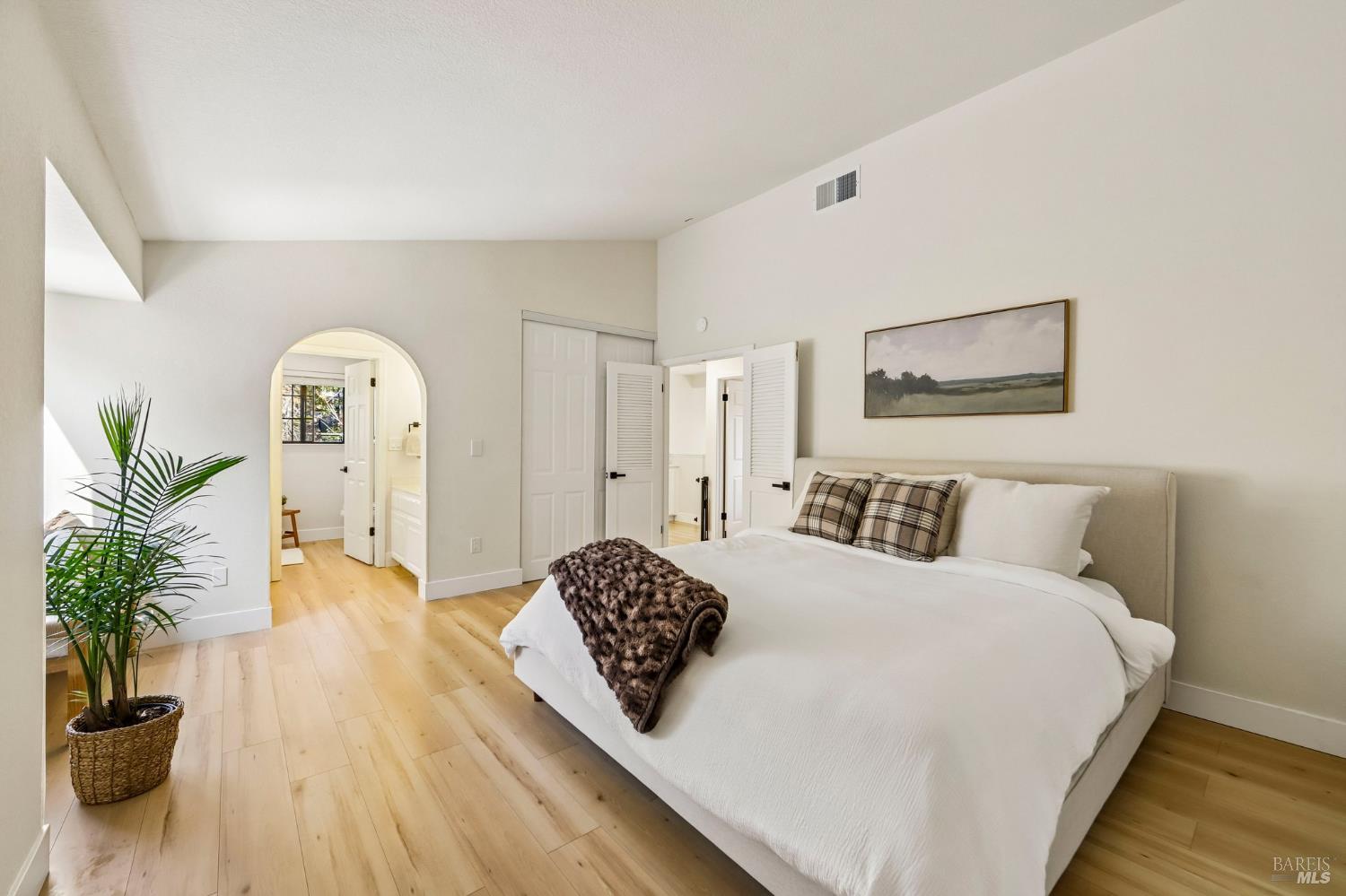 2101 Henry Avenue Pinole CA 94564