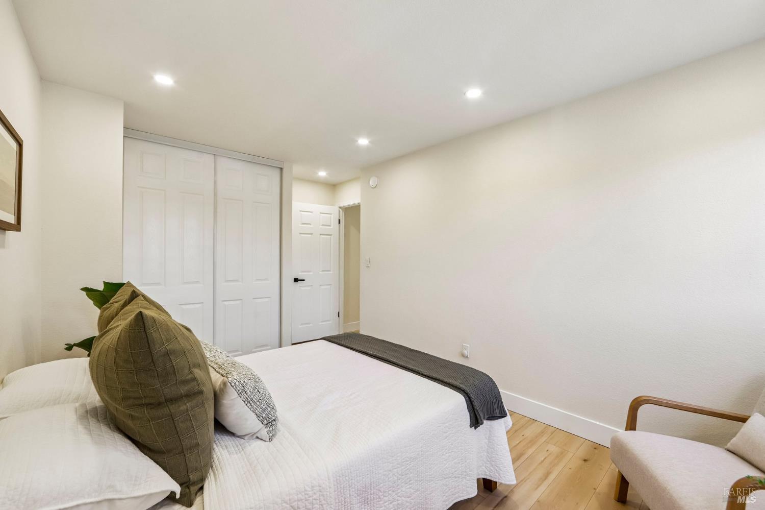 2101 Henry Avenue Pinole CA 94564