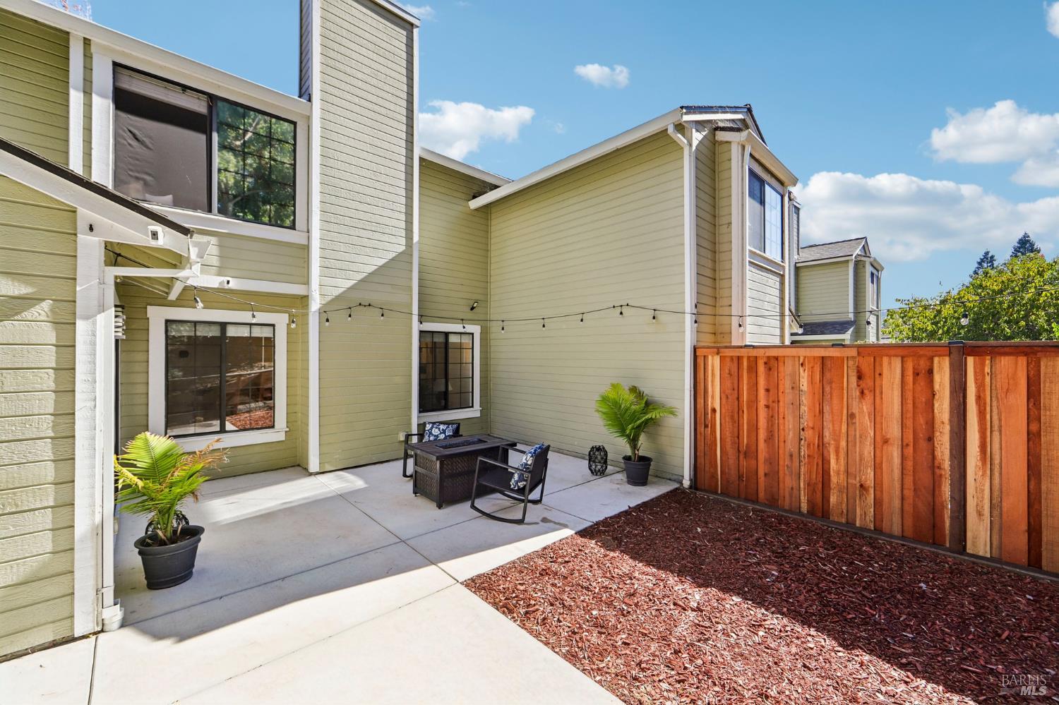 2101 Henry Avenue Pinole CA 94564