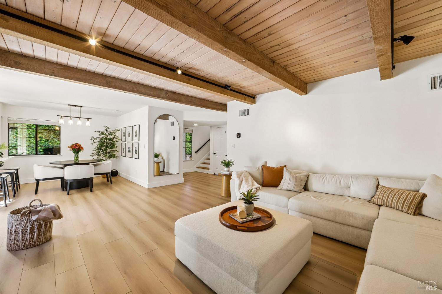 2101 Henry Avenue Pinole CA 94564
