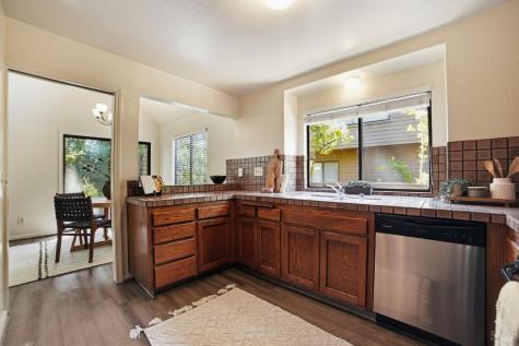 3306 Parker Hill Road Santa Rosa CA 95404