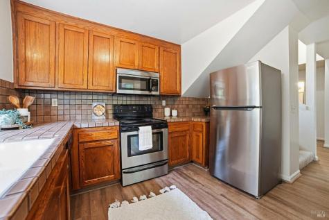 3306 Parker Hill Road Santa Rosa CA 95404