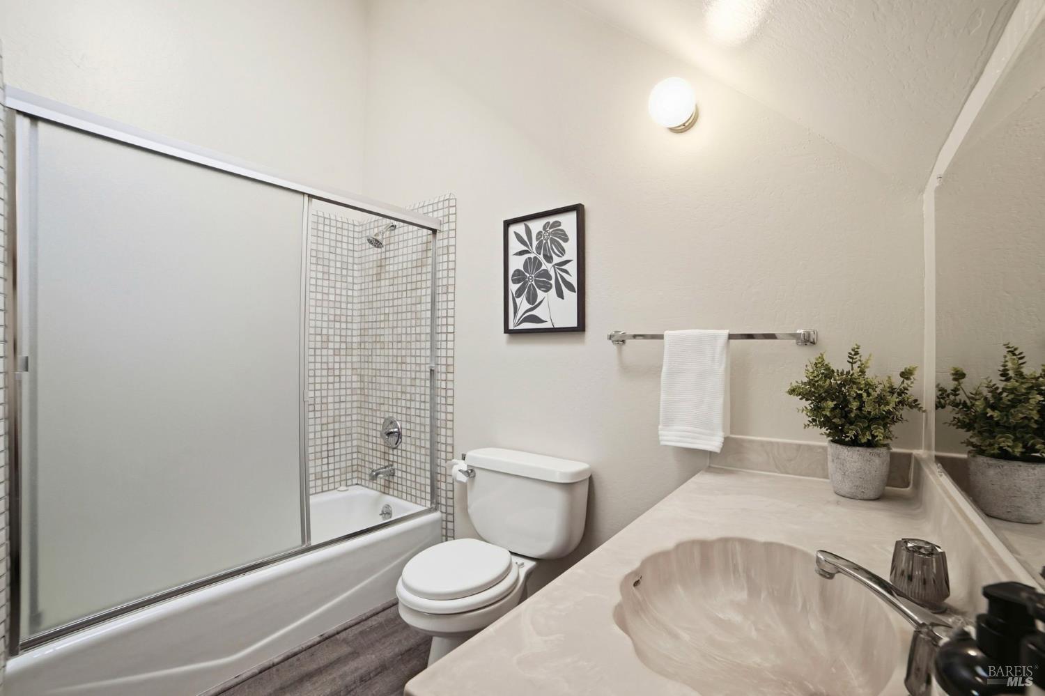 3306 Parker Hill Road Santa Rosa CA 95404